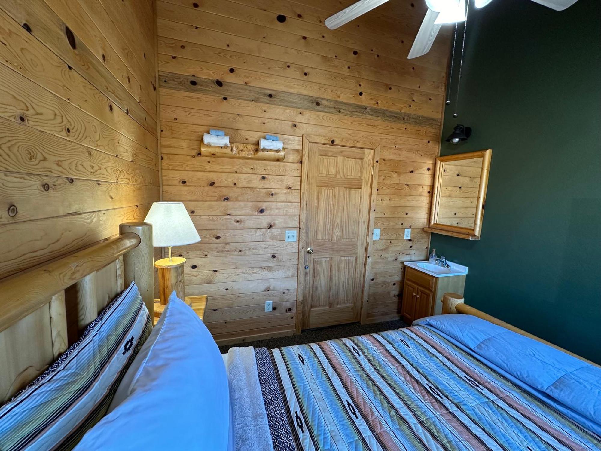 Mount Peale Country Inn La Sal Bagian luar foto