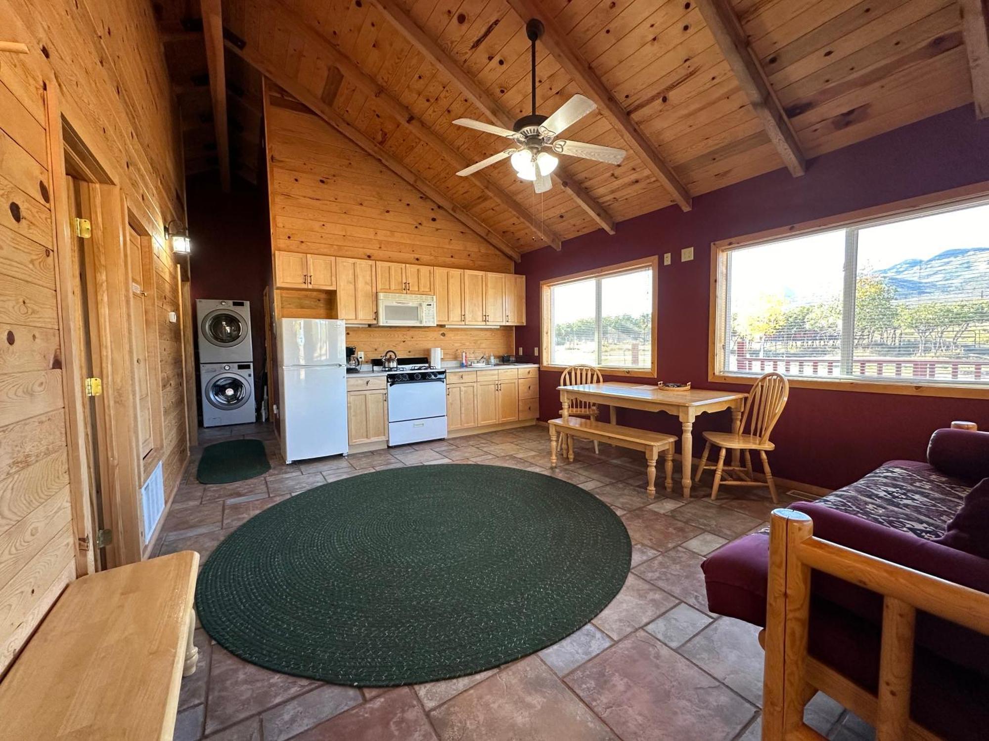 Mount Peale Country Inn La Sal Bagian luar foto